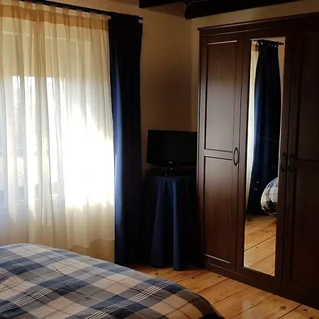 Casa En Orbo-branosera Semesterbostad